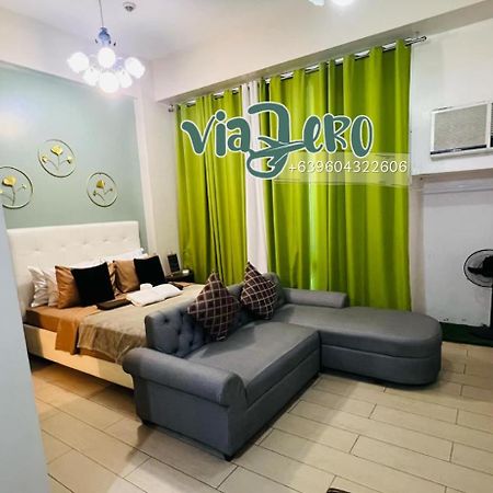 One Palm Tree Villas Condominium - Studio 2Nd Fl With Balcony - Across Terminal 3 Airport Pasay Exteriör bild