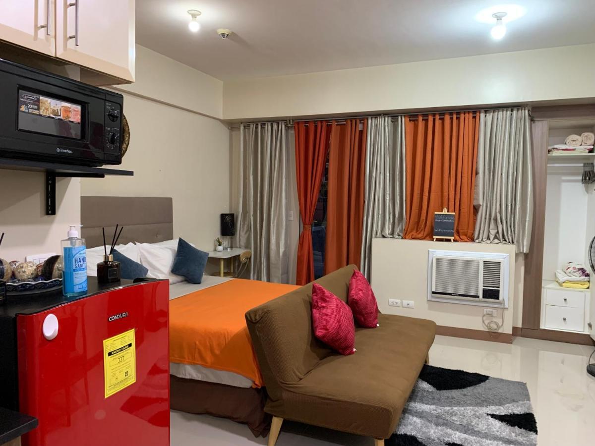 One Palm Tree Villas Condominium - Studio 2Nd Fl With Balcony - Across Terminal 3 Airport Pasay Exteriör bild
