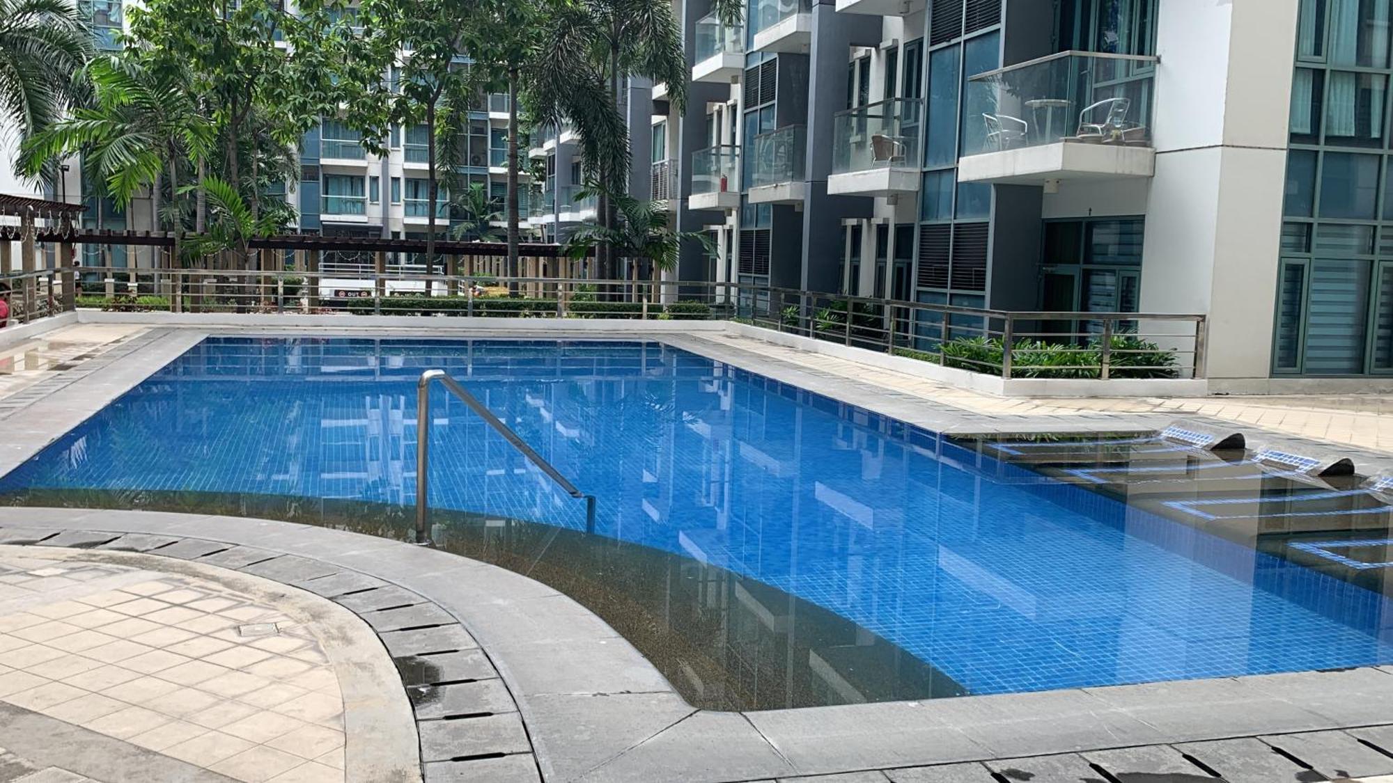One Palm Tree Villas Condominium - Studio 2Nd Fl With Balcony - Across Terminal 3 Airport Pasay Exteriör bild